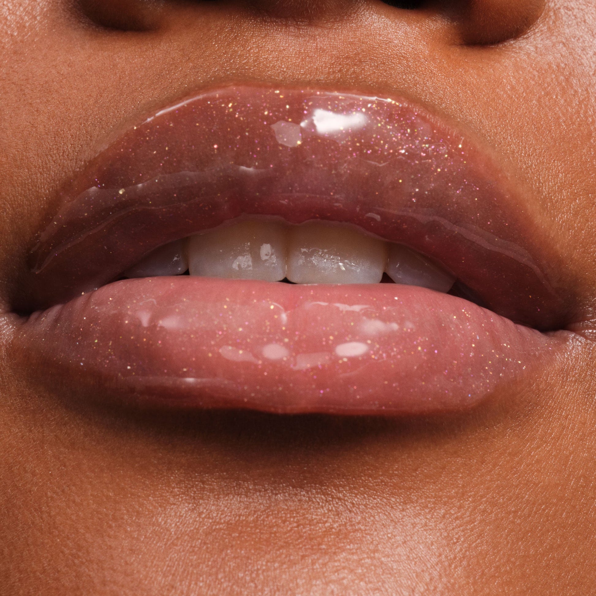 phyto-glow-lip-balm-shimmer-stardust-t3 NATR-10131-Phyto-Glow-Lip-Hover-Stardust.jpg
